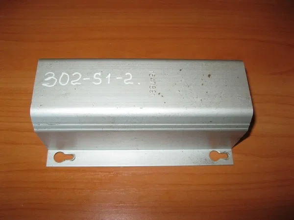 Крышка электронного блока управления двигателя ECU EMS (E44)