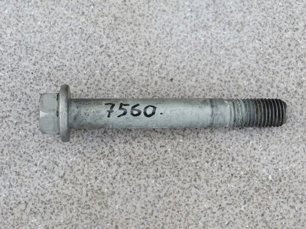 Фланцевый болт M24*175 длина резьбы 50 mm прочность 10,9