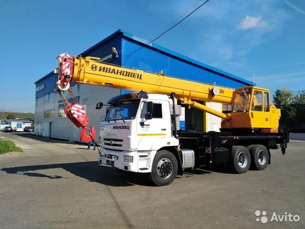 Автокран Ивановец КС-45717К-1 на шасси КамАЗ 65115