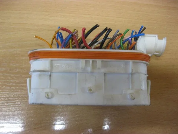 Корпус разъема C1