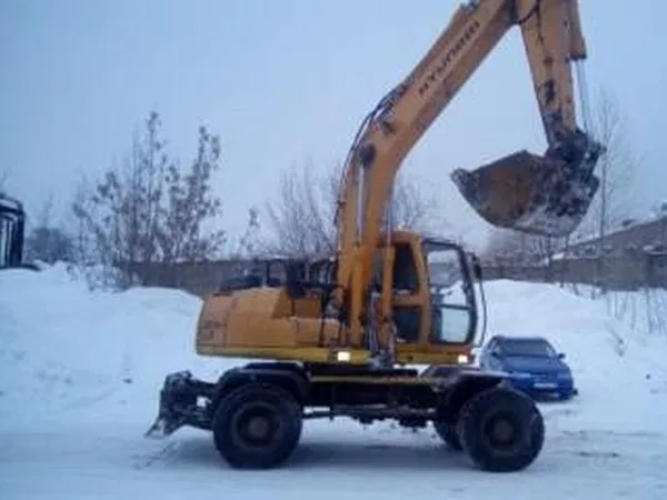 Колесный экскаватор Hyundai Robex 1300W-3