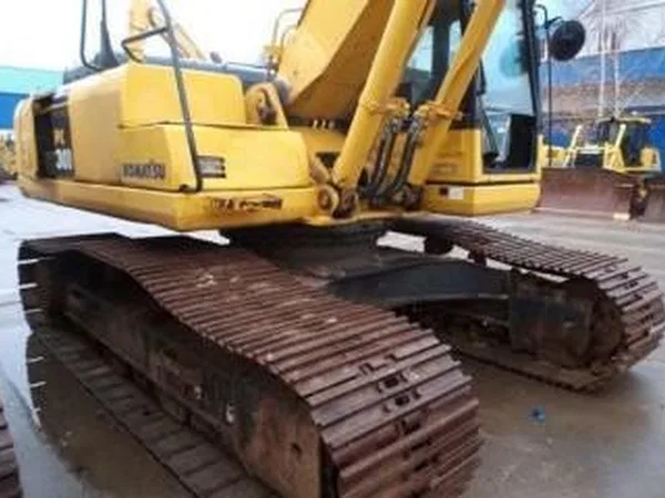 Гусеничный экскаватор Komatsu PC300-8