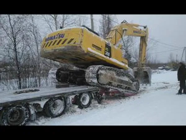Гусеничный экскаватор Komatsu