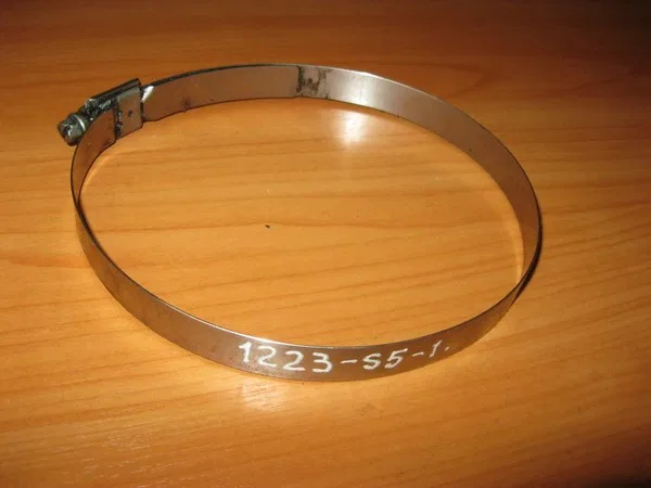 Ленточный хомут 133-156 mm