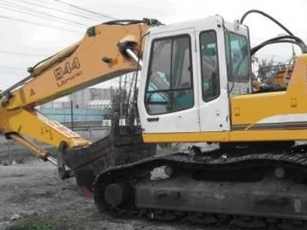 Гусеничный экскаватор Liebherr R944B