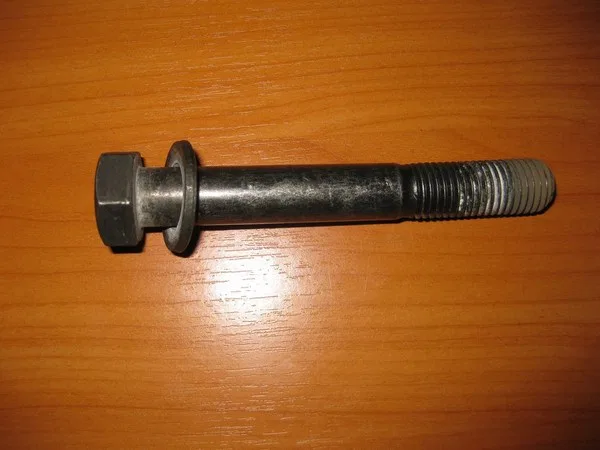 Болт  с шестигранной головкой M16*115 длина резьбы 40 мм,прочность 8.8
