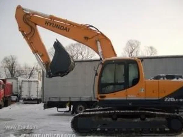 Гусеничный экскаватор Hyundai R220LC-9S