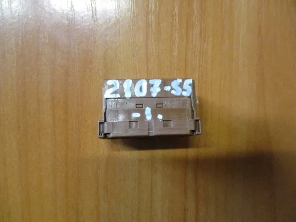 Корпус разъема  21 - pol brown  C489