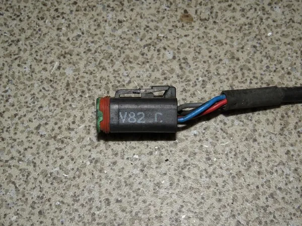 Корпус электроразъема V82 C (Мама)