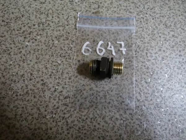 Прямой штуцер следящего клапана d 8 M 12x1.5x29