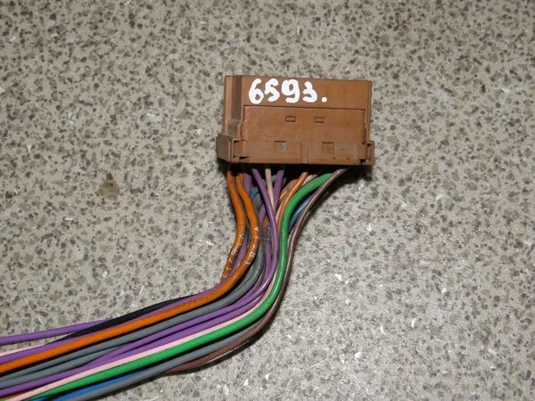 Корпус разъема E32.D (мама)