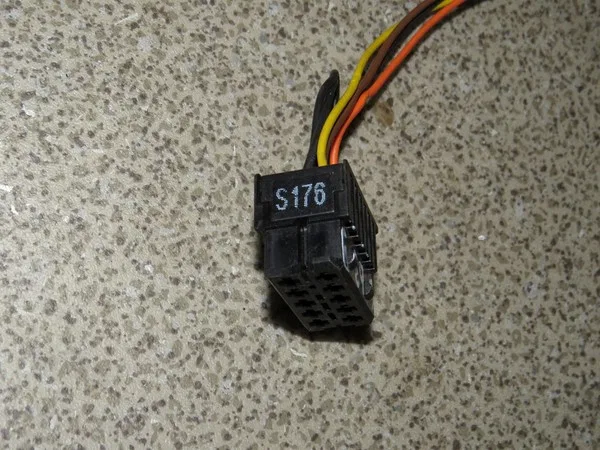 Корпус элеткроразъема S176 (Мама)