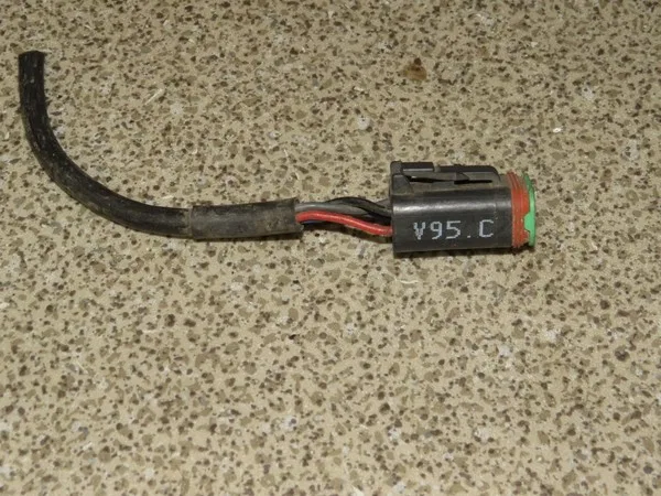 Корпус электроразъема V95 C (Мама)