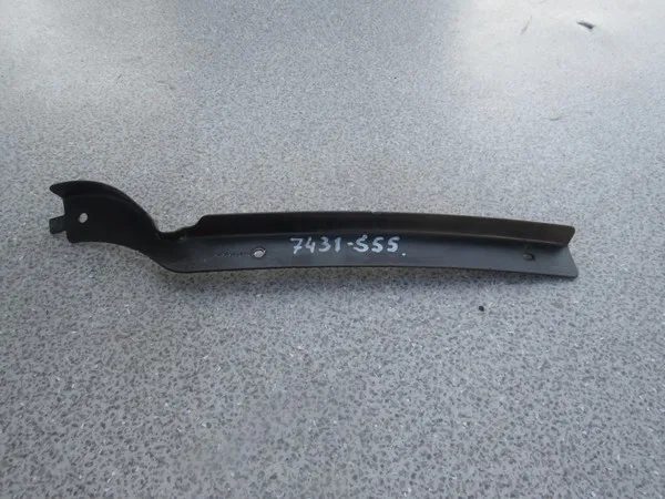 Профиль бокового спойлера прав. CR 51 cm