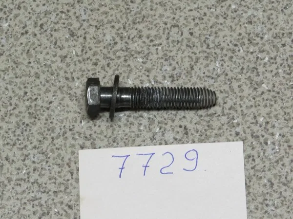 Самонарезающий болт M12*63 с шайбой шестигранной головкой длина резьбы 45 mm