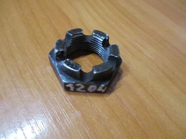 Корончатая гайка M24*1.5