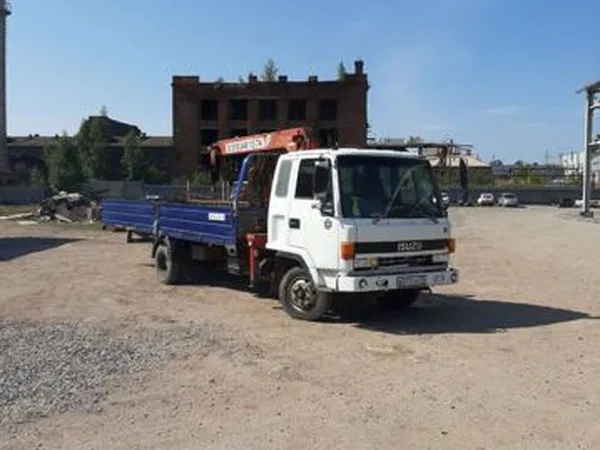 Бортовой грузовик с КМУ ISUZU