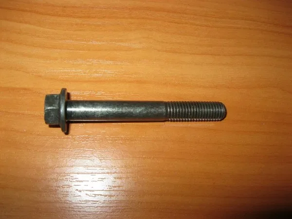 Болт фланцевый M10*80*1.5 длина резьбы 30 mm, прочность 8,8