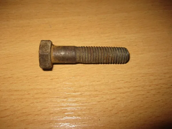 Болт M10*45 с шестигранной головкой,длина резьбы 30 мм, прочность 8.8