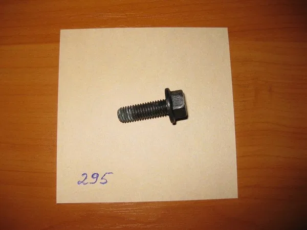 Фланцевый болт M8*25 (резьба по всей длине)