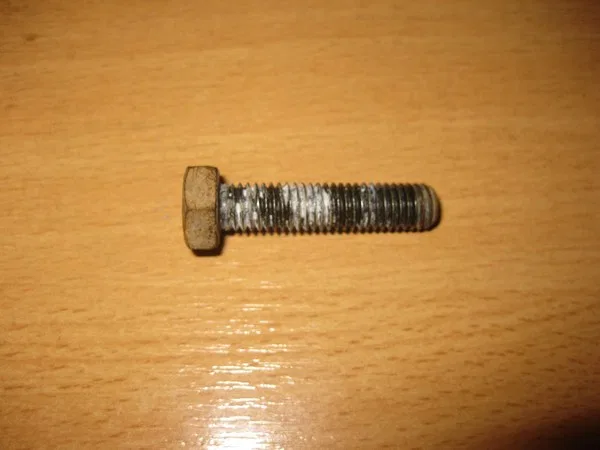 Болт с шестигранной головкой M8*35, резьба по всей длине,прочность 8.8