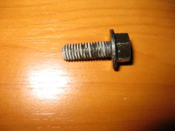 Болт фланцевый M8*22, резьба по всей длине