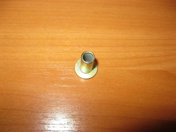 Заклепка 8*15