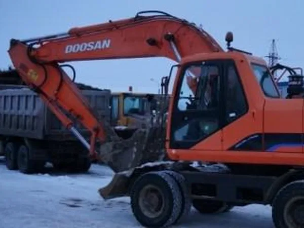 Колесный экскаватор Doosan Solar 210