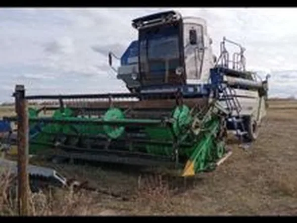 Зерноуборочный комбайн КЗК Енисей 1200