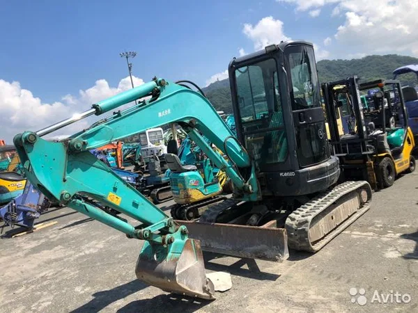Мини-экскаватор Kobelco SK35SR-3
