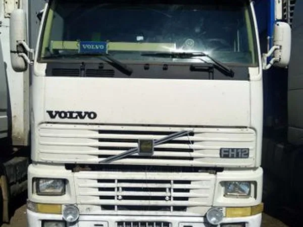 Седельный тягач Volvo FH12
