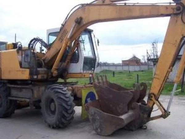 Колесный экскаватор Liebherr А312