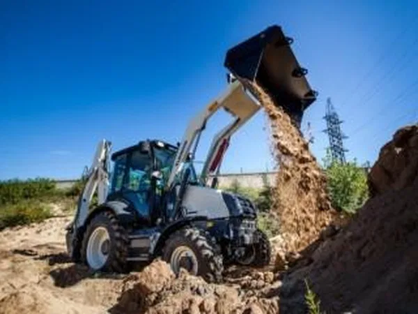 Экскаватор-погрузчик Terex TLB 825 RM