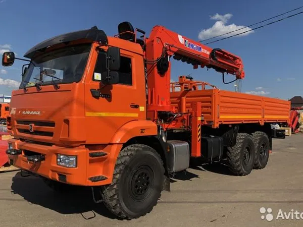 Бортовой грузовик с КМУ КамАЗ 43118 с КМУ Kanglim с буром