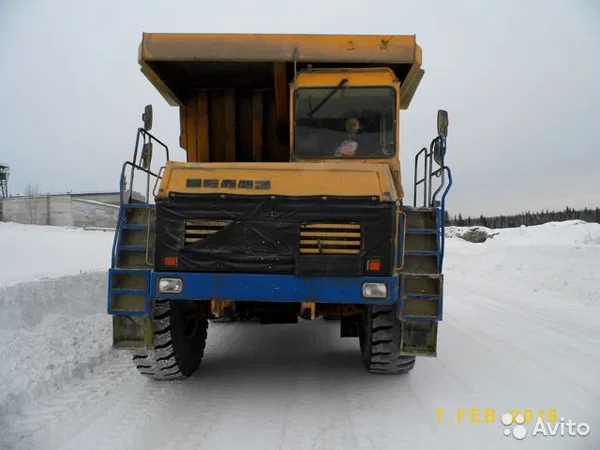 Карьерный самосвал БелАЗ 7548