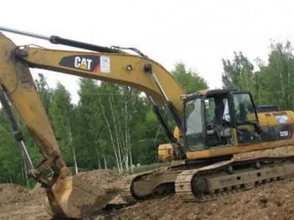 Гусеничный экскаватор Caterpillar 325 DL