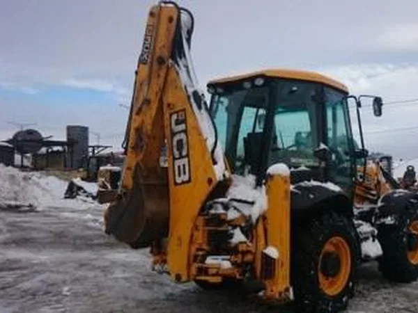 Экскаватор-погрузчик JCB 3CX