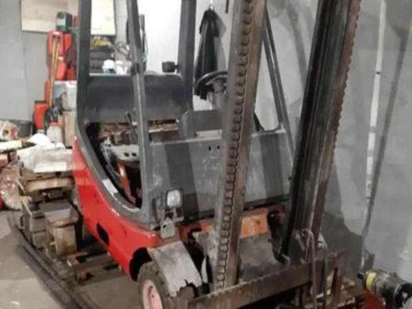 Вилочный погрузчик Linde