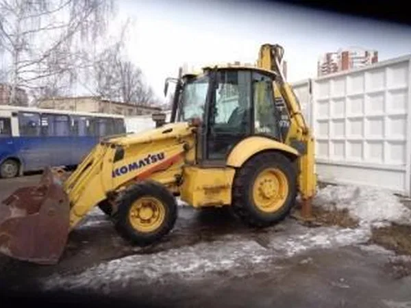 Экскаватор-погрузчик Komatsu WB97R-2