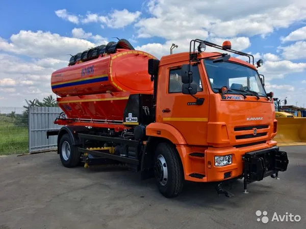 Поливомоечная машина КО-806 на шасси КамАЗ-43253-3010-69