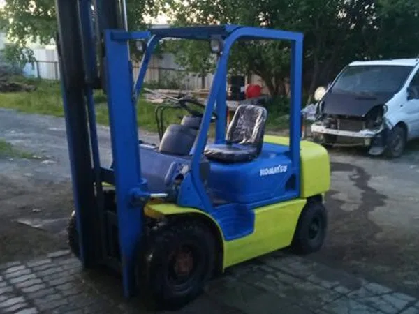 Вилочный погрузчик Komatsu FD25T-14