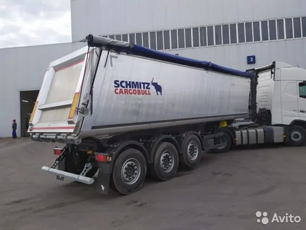 Самосвальный полуприцеп Schmitz Cargobull 39 м3