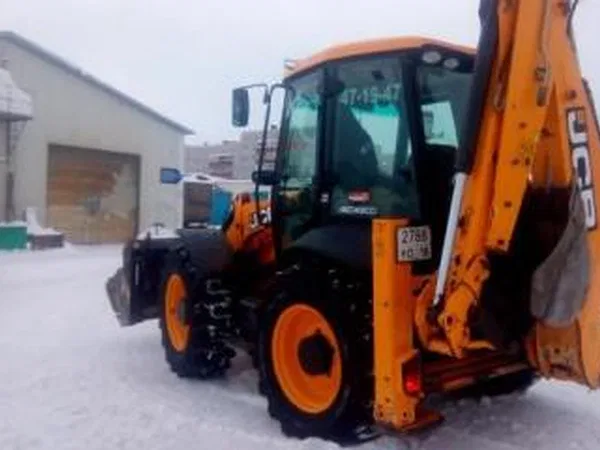 Экскаватор-погрузчик JCB 4CX