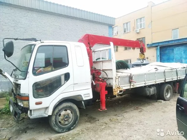 Бортовой грузовик с КМУ Mitsubishi Fuso