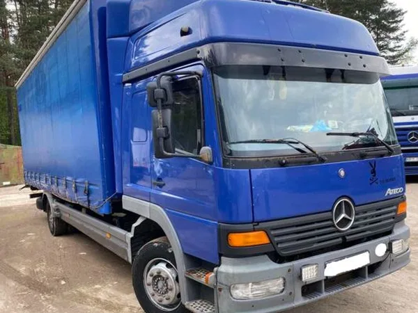 Тентованный грузовик Mercedes-Benz Atego 1224