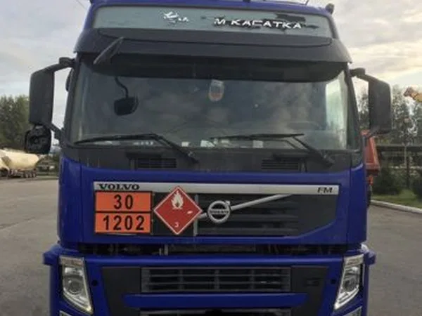 Сдельный тягач Volvo FM 420