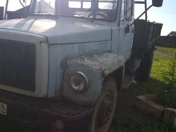 Бортовой грузовик ГАЗ 3307