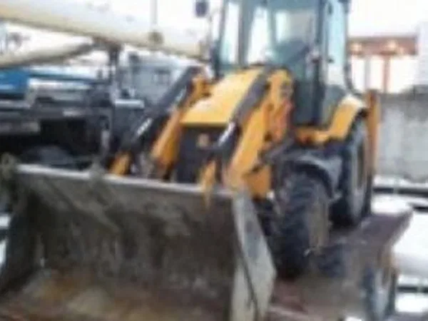Экскаватор-погрузчик JCB 3CX