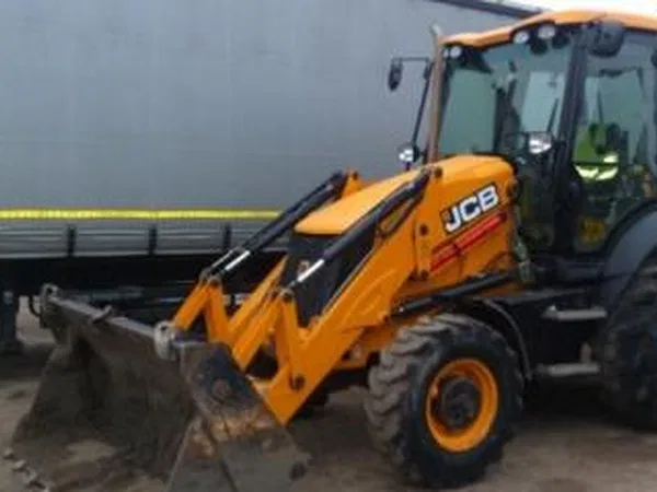 Экскаватор-погрузчик JCB 3CX