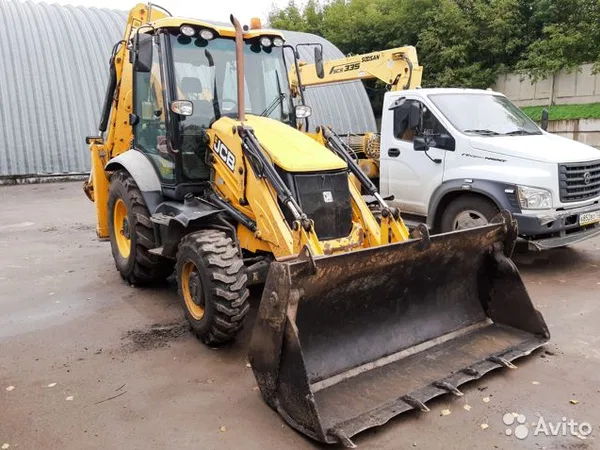 Экскаватор-погрузчик JCB 3CX